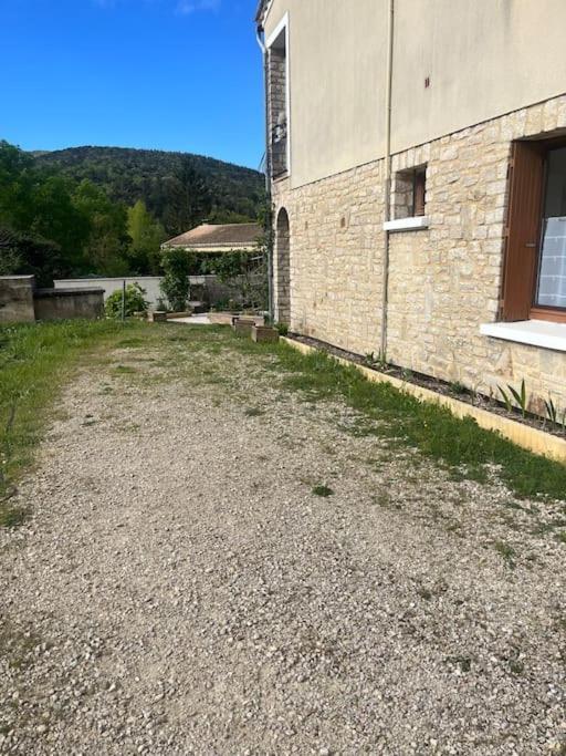 En Rez De Jardin -terrasse-2 Chambres-parking Le Poët-Laval