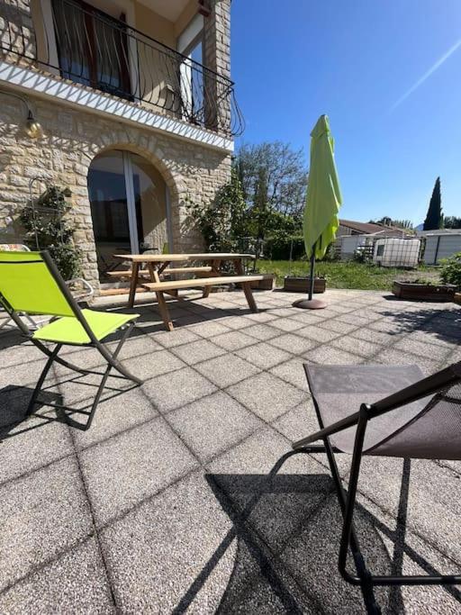 Apartment En Rez De Jardin -terrasse-2 Chambres-parking
